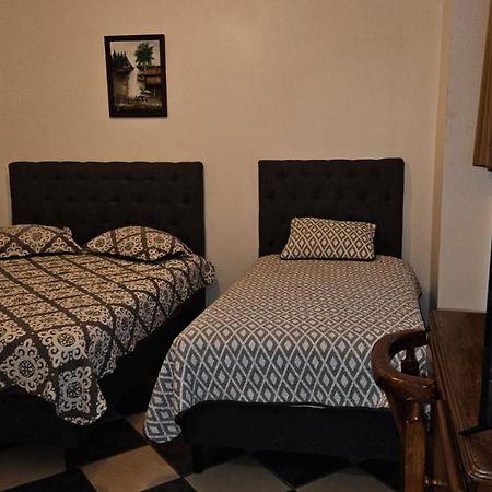 Hotel Valladolid Эредия Экстерьер фото